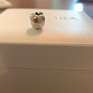 Chamilia apple charm